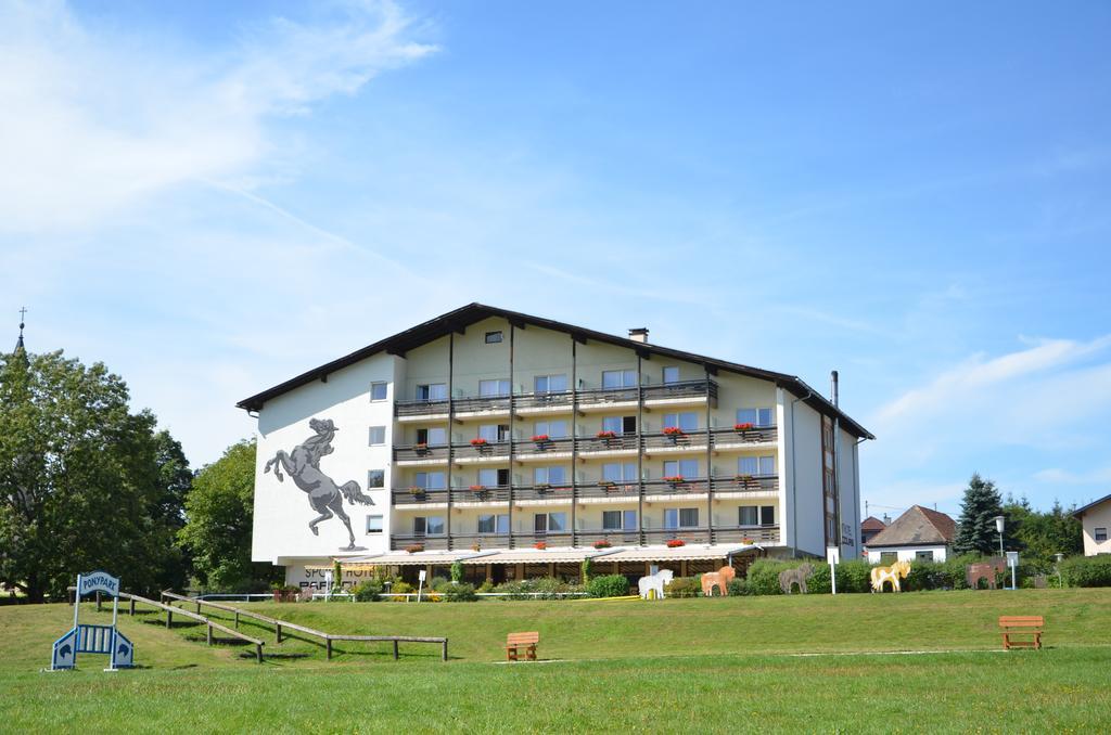 Hotel Reitzentrum Hausruckhof Ampflwang im Hausruckwald Luaran gambar